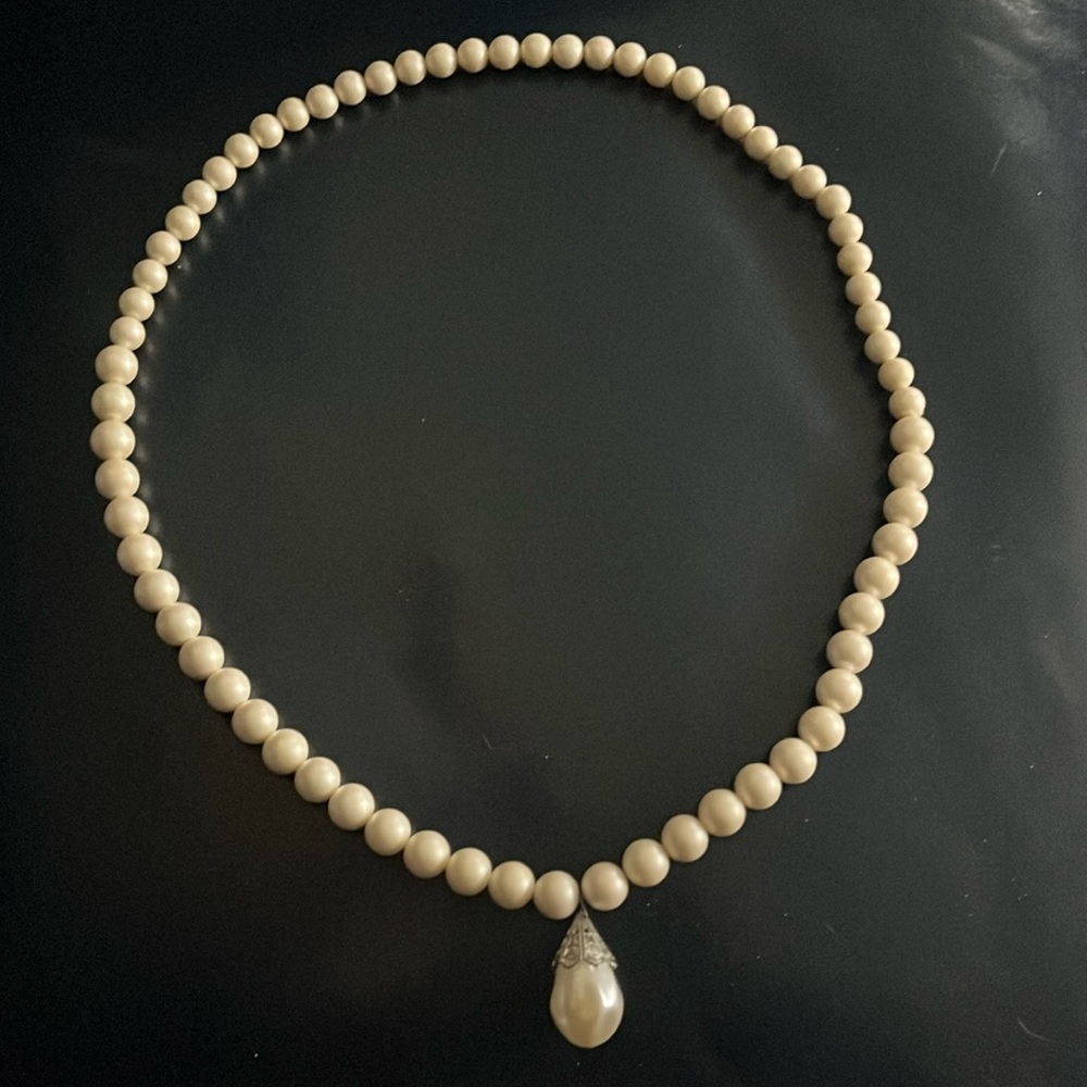 Pearl-like Silver Pearl-like Charm Necklace